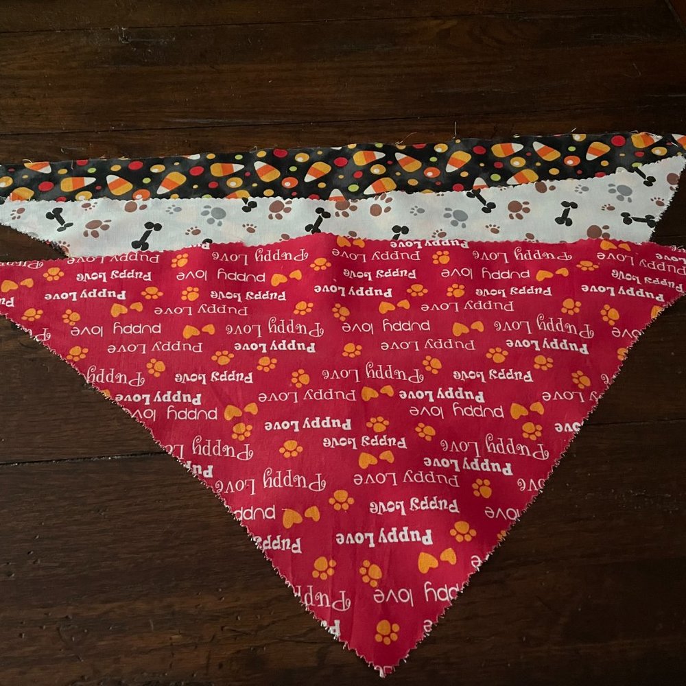 🎉3X Host Pick 🎉Dog Bandanas - set of 3 - Picture 2 of 5